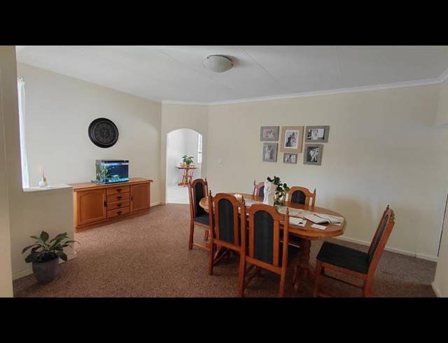 3 BEDROOM HOUSE FOR SALE IN BRACKENDOWNS